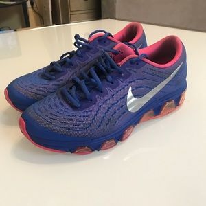 Women's NIKE Air Max Sneakers